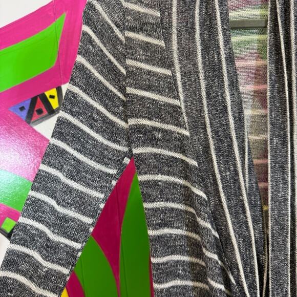 Sun & Moon, Gray Knit Cardigan with Draped Front. Size Small. Excellent cond! - Picture 2 of 5